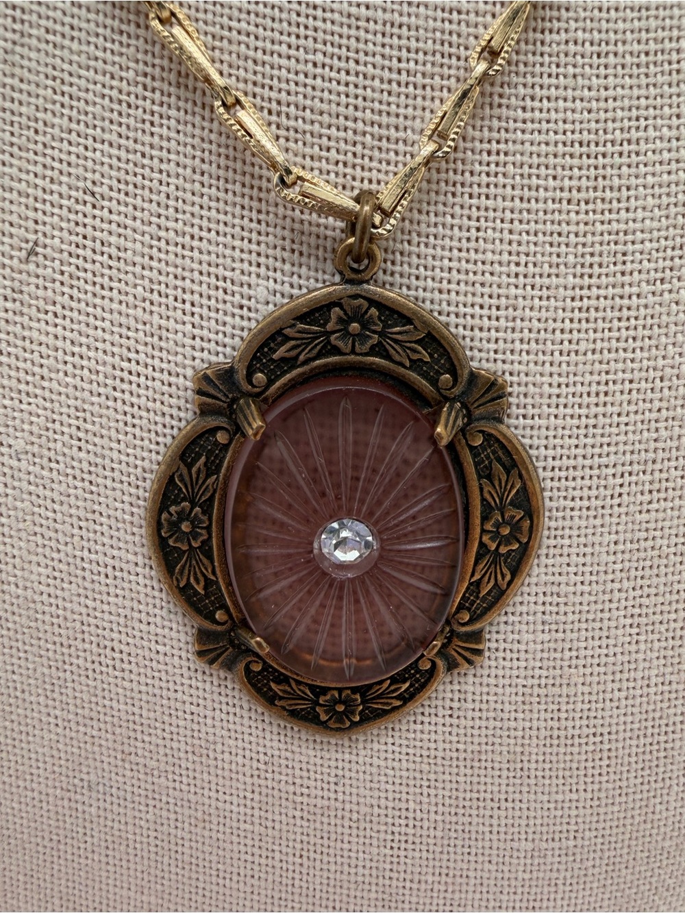 Vintage art deco brass tone carved glass look necklace